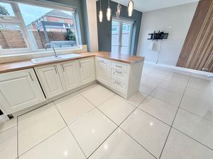 Knowle Close Great Sutton